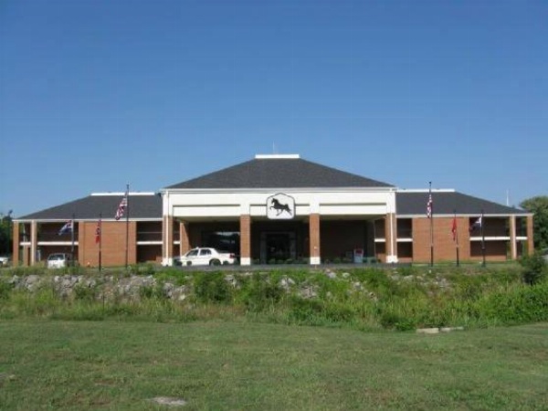 Walking Horse Lodge image 1