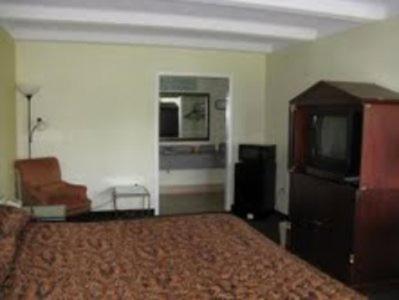 Single Room at Walking Horse Lodge, photo 2